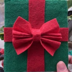 Holiday card artwork submission by Elizabeth from Hamilton (Compass Community Health)